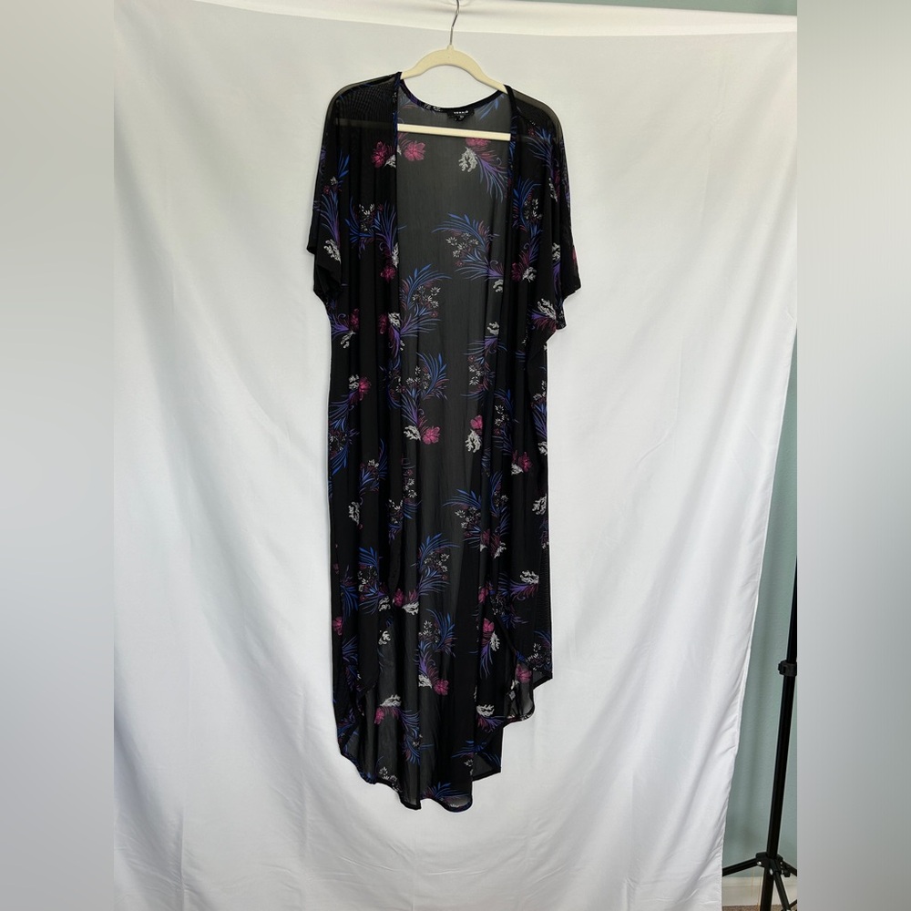 Torrid Black Sheer‎ Mesh Kimono with Leafy Floral Pattern